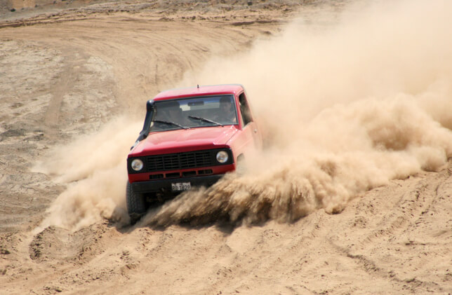 peru 4x4 driving in desert