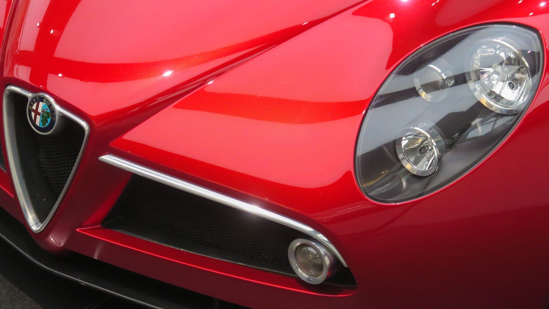 Alfa Romeo 8C Insurance Header Image