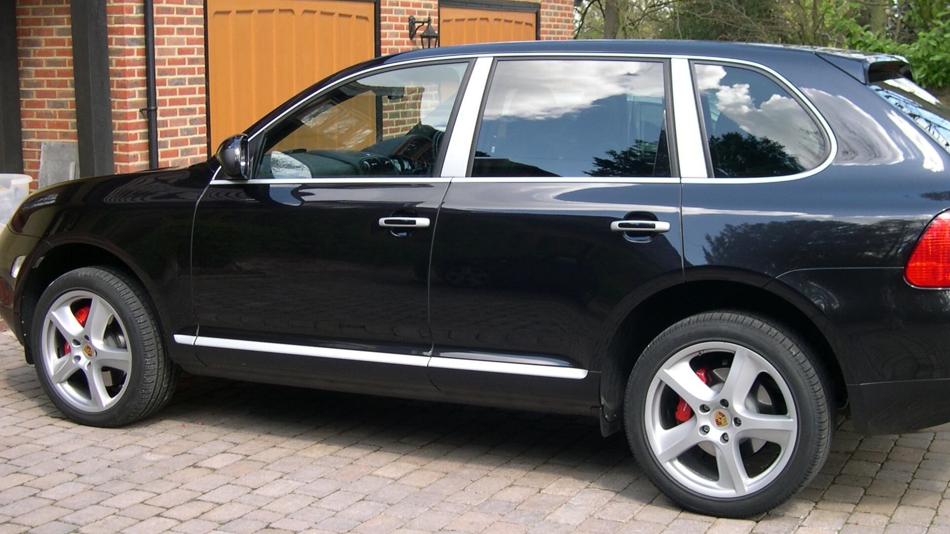 Porsche Cayenne Insurance Header Image