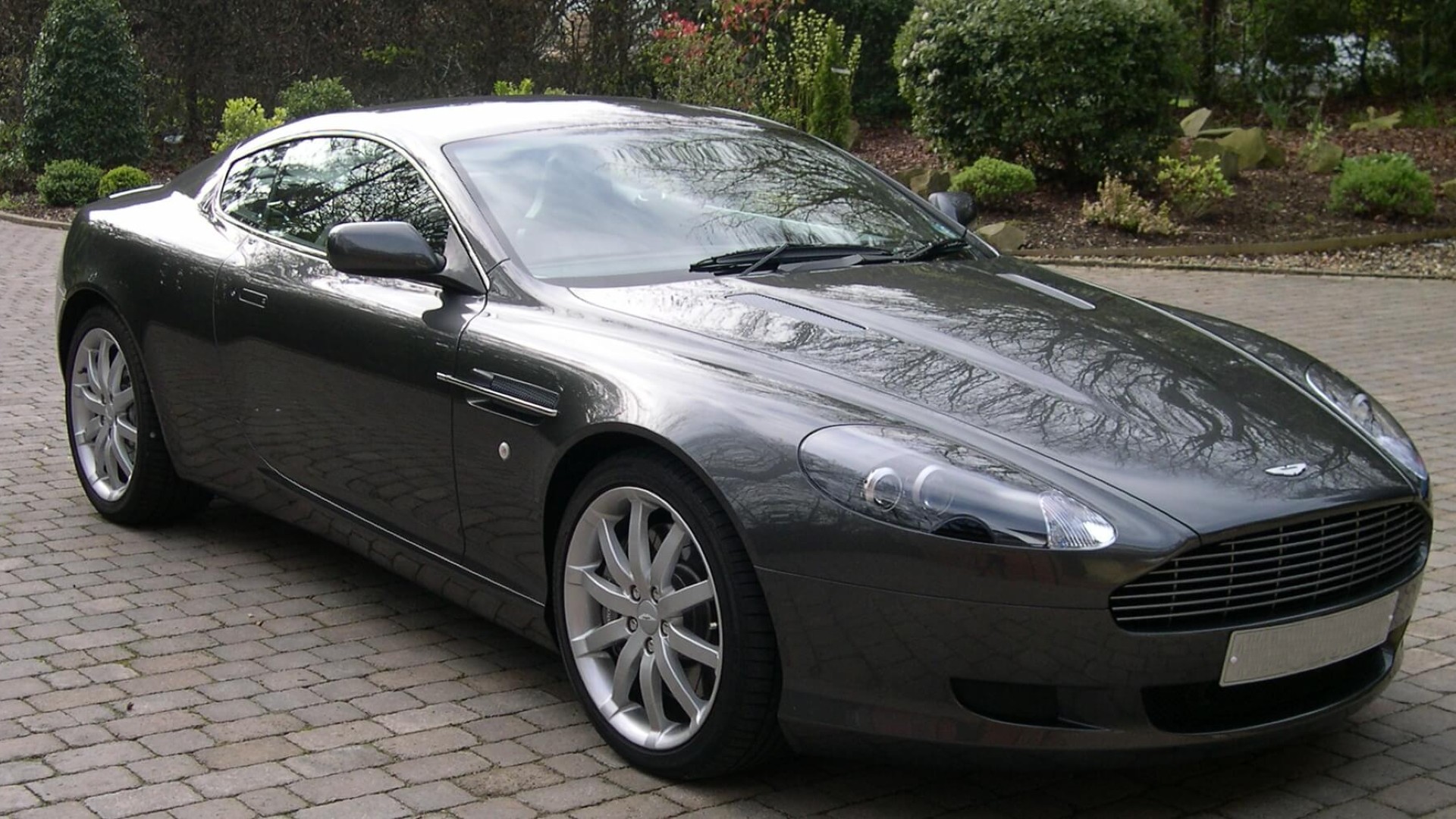 Aston Martin DB9 Insurance Header Image