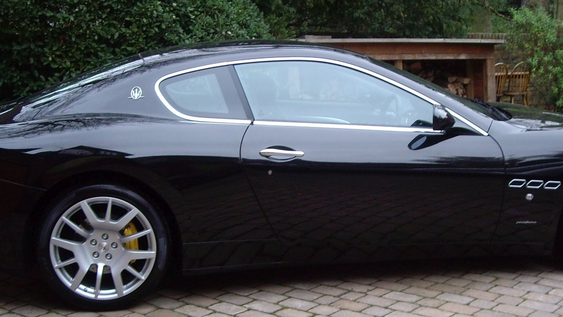 Maserati GranTurismo Car Insurance Header Image