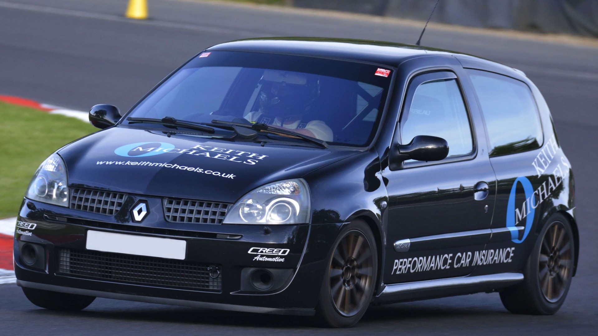 Renault Clio Renaultsport (RS) Car Insurance Header Image