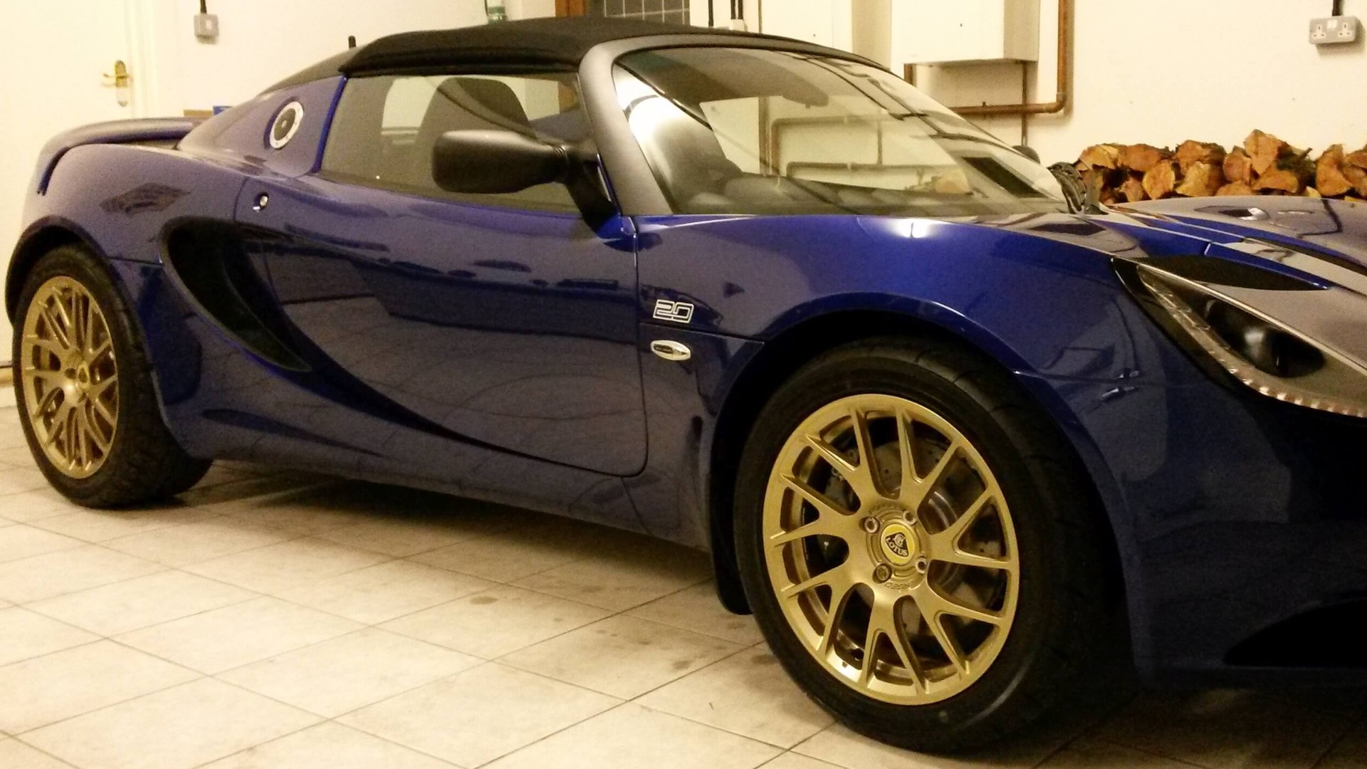 Lotus Elise Car Insurance Header Image