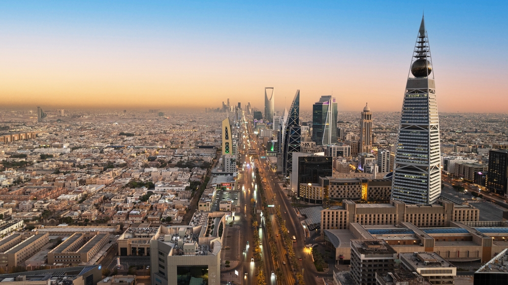 moving to the UK from Saudi Arabia